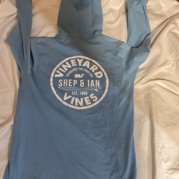 Vineyard Vines Blue Shep and Ian Boys Pullover with Hood. Size S - Picture 7 of 10